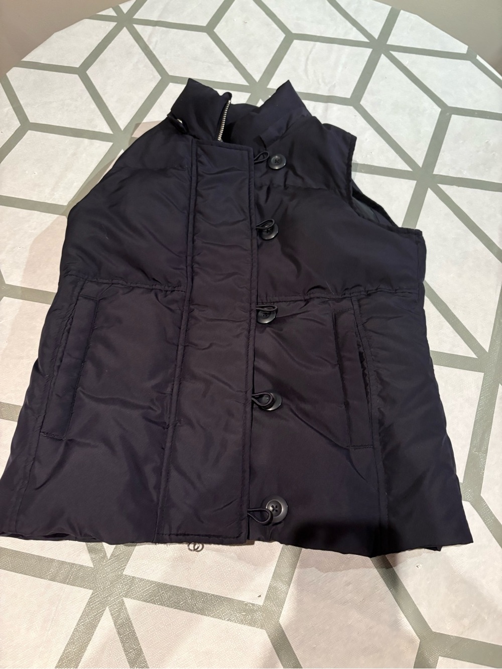 GAP Black Quilted Puffer Vest